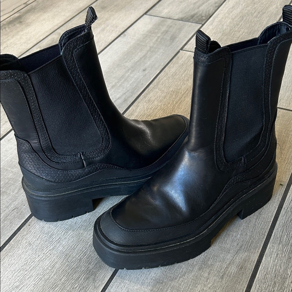 Sam Edelman Women’s Lilia Black Boots